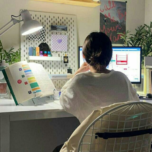 Online A Levels For 16 Year Olds