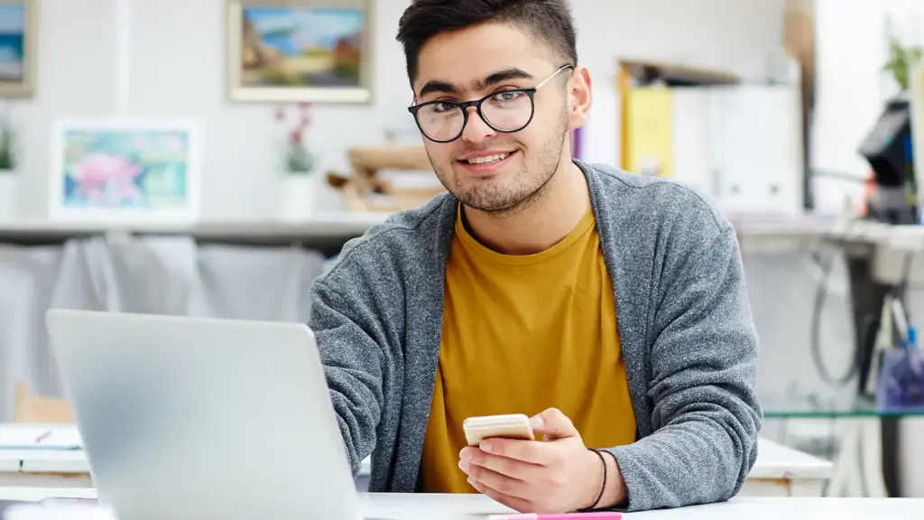 LEIS-Hor-Web-1500x844-UK-KS5